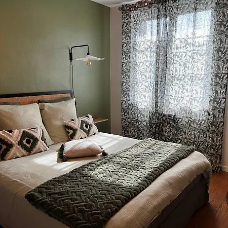 Apartment L Escale De Royan, A Pied, Parking, Patio Royan