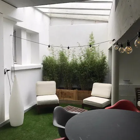 Le Patio De Centre Et A Pied