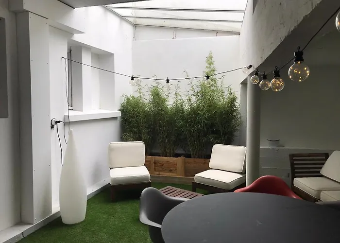 L Escale De Royan, A Pied, Parking, Patio